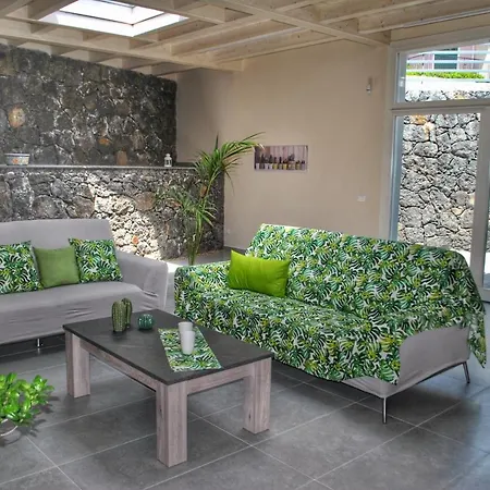 Villa Dedalisa By Holidayngo