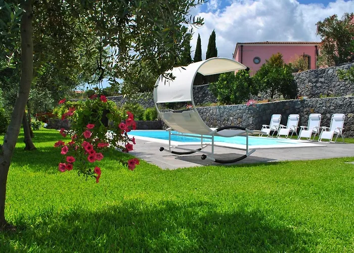 Villa Dedalisa By Holidayngo