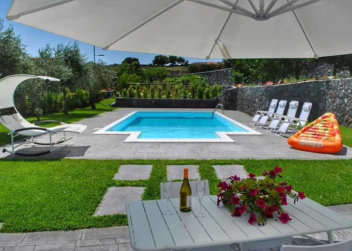 Dedalisa By Holidayngo Villa Acireale